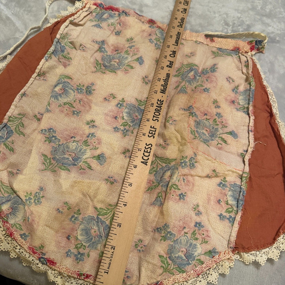 VTG Half Apron Colorful floral 1950s ties as waist Trad wife MCM pocket - Picture 5 of 6